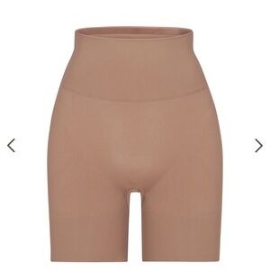 SKIMS Seamless Sculpt Butt Lifting Shorts